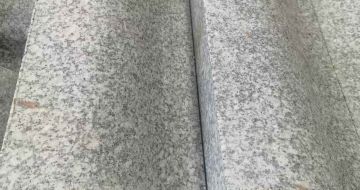 吐鲁番芙蓉白S型拉丝面路沿石