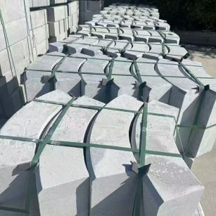 吐鲁番 芝麻灰弧形路沿石