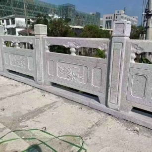 吐鲁番 芝麻白栏杆