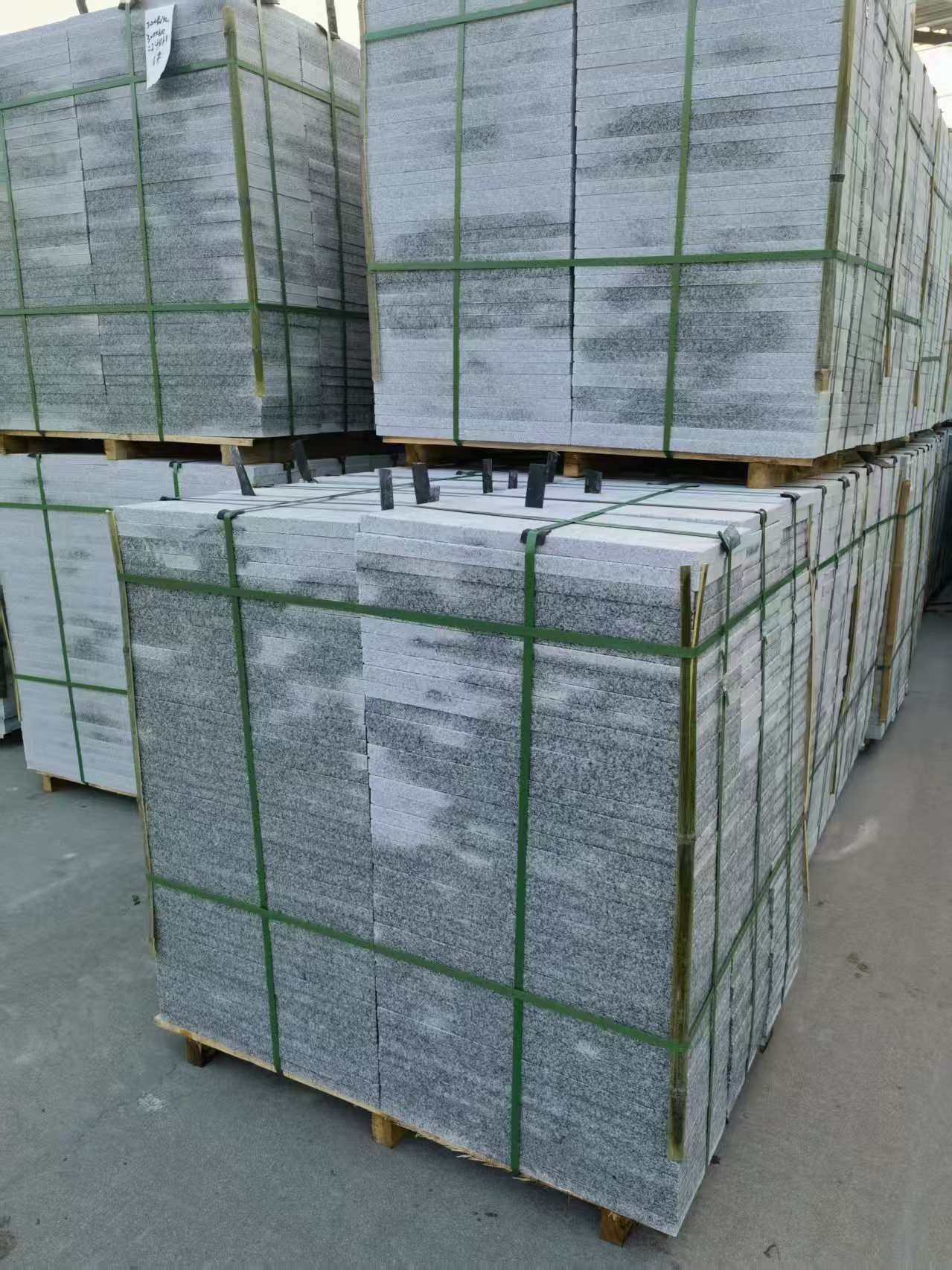 吐鲁番 芝麻白地铺石材