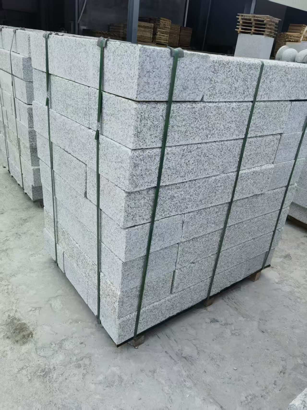 吐鲁番 芙蓉白火烧两面路沿石
