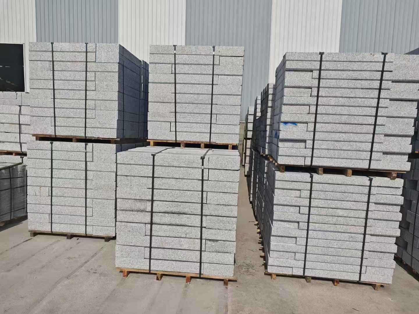 吐鲁番 芙蓉白路沿石，价格便宜