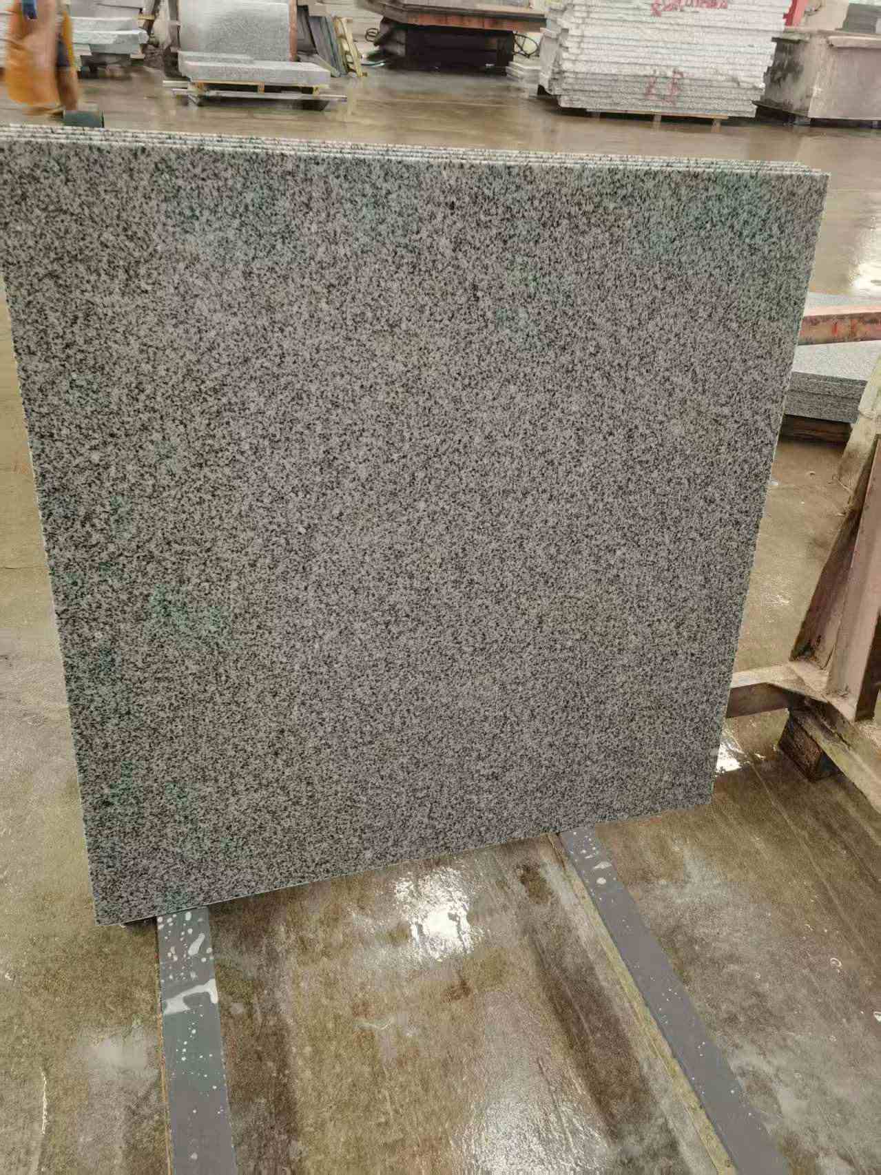 吐鲁番 芝麻白光面900*900，高地铁标准